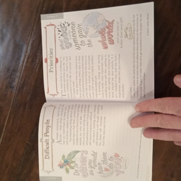 At Knits End | Illustrated Words of Jesus for Women | Quotable Quotes | 3 Books - Picture 7 of 10